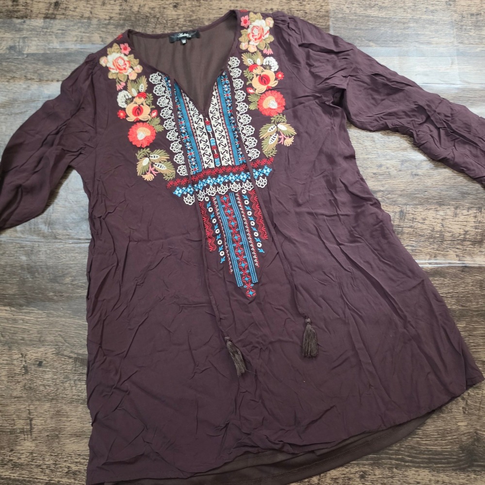 ANDREE BYโ UNIT Tunic Top Womens M Brown Embroidered Boho Roll Tab Sleeve M90981